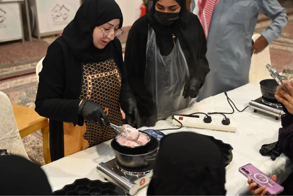 ابتكار زراعي.. 35 منتجاً تجميلياً من اللوز القطيفي وعسل المانجروف