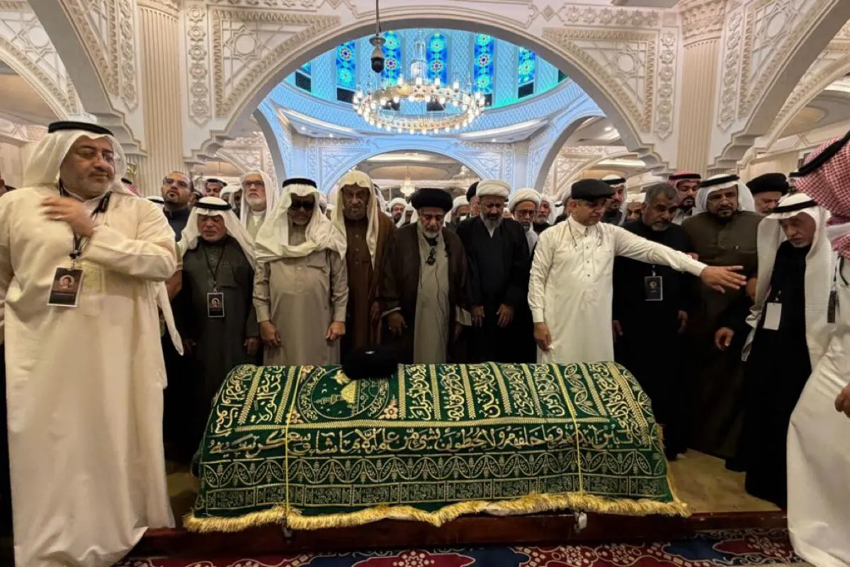 الدمام تودع «عالم الأجيال».. حشود بشرية تشيع السيد علي السلمان إلى مثواه الأخير