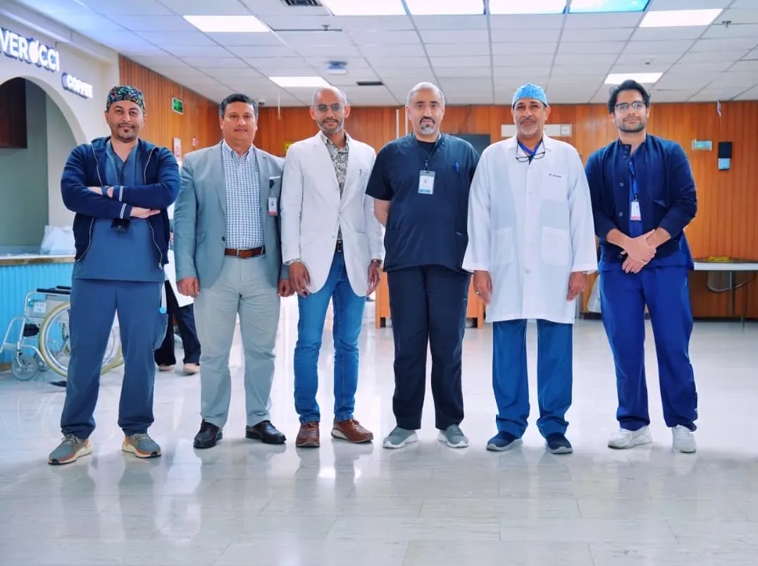 القطيف.. إنهاء معاناة مريضين وتصحيح انحناء العمود الفقري في 8 ساعات