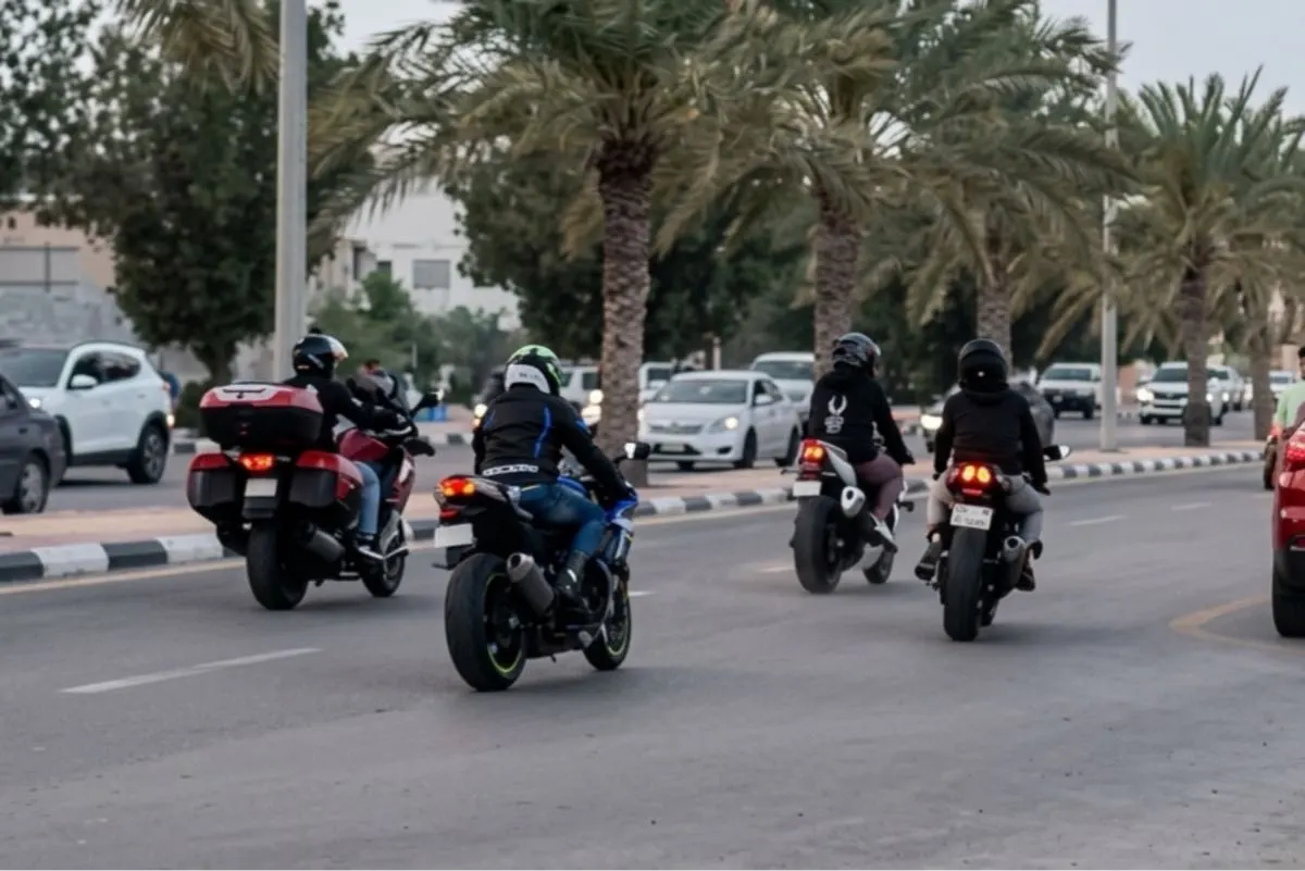 5 ضوابط مرورية لقائدي الدراجات الآلية للحد من الحوادث