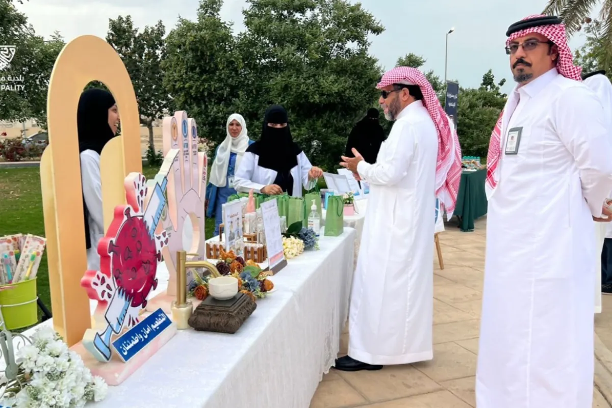 بمشاركة 30 متطوعاً.. مبادرة بيئية لترسيخ مفاهيم الاستدامة لدى أهالي عنك