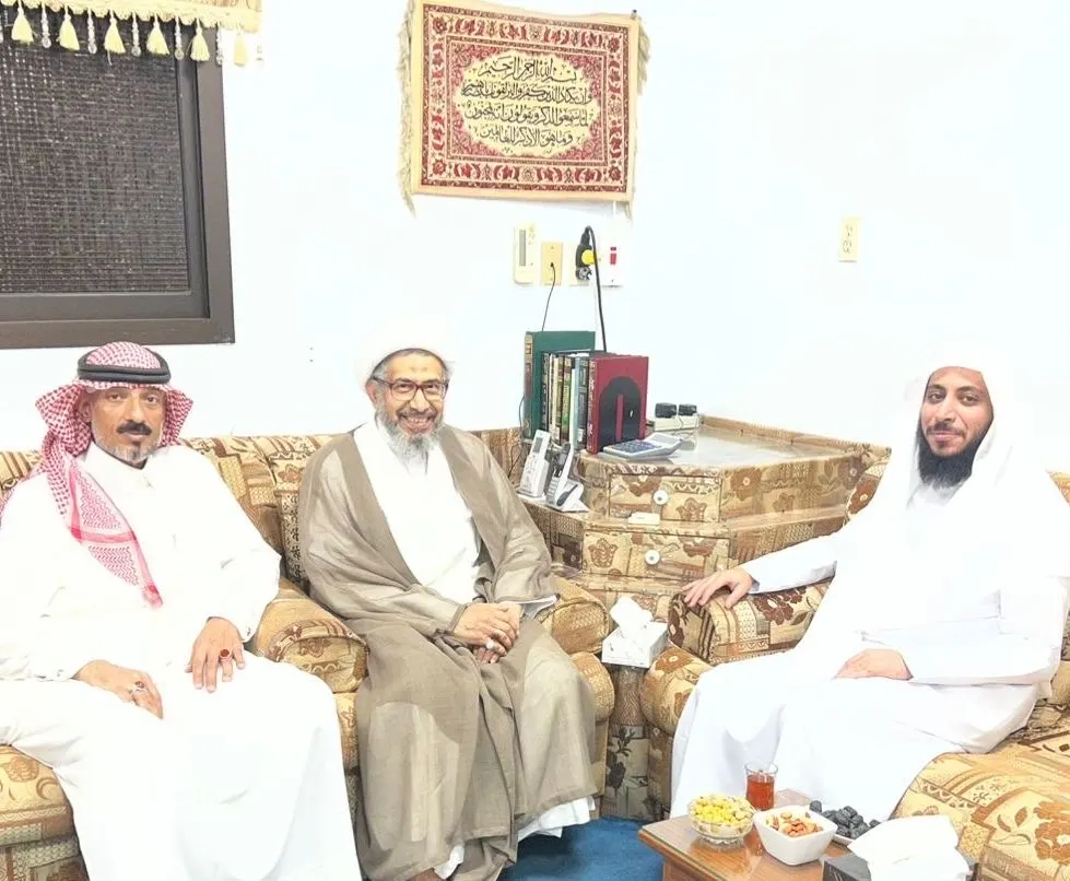 المحامي العمري والشيخ المهدي يبحثان أهمية المشورة القانونية قبل اللجوء للمحاكم
