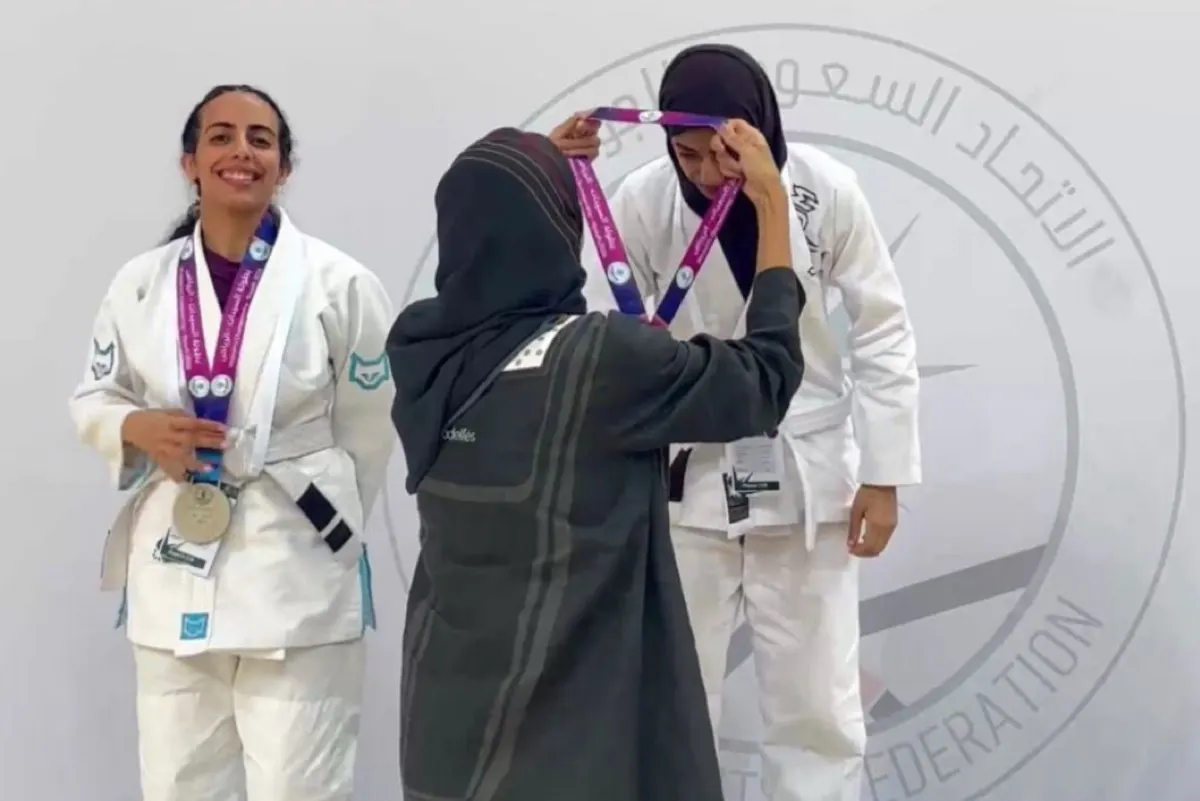 كوثر أبو الرحي.. أول لاعبة من القطيف تحصد ذهبية الجيوجيتسو