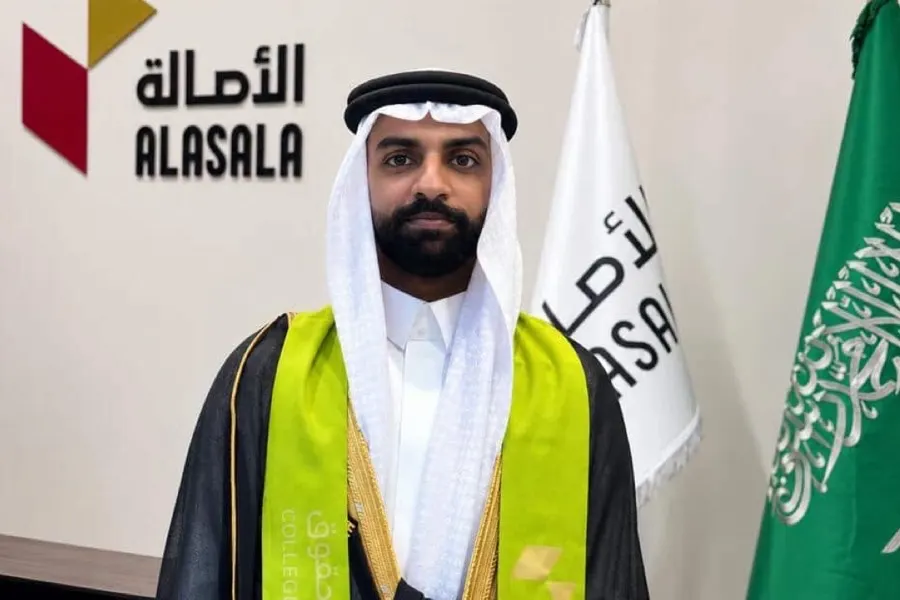 الجش.. أحمد الرمضان ينال البكالوريوس في القانون