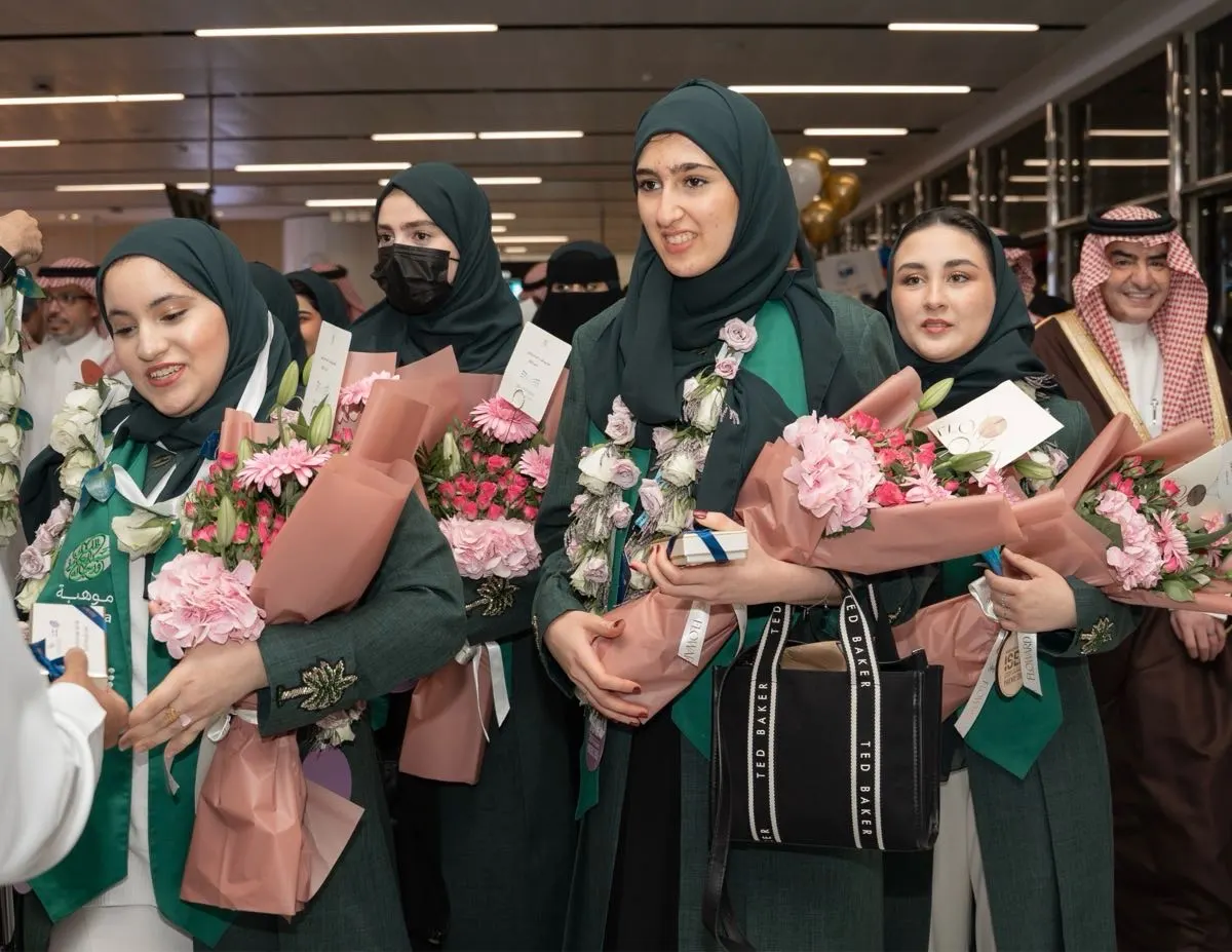 بعد تحقيقهم 24 جائزة عالمية.. كيف استقبلت الرياض أبطال المنتخب السعودي للعلوم؟