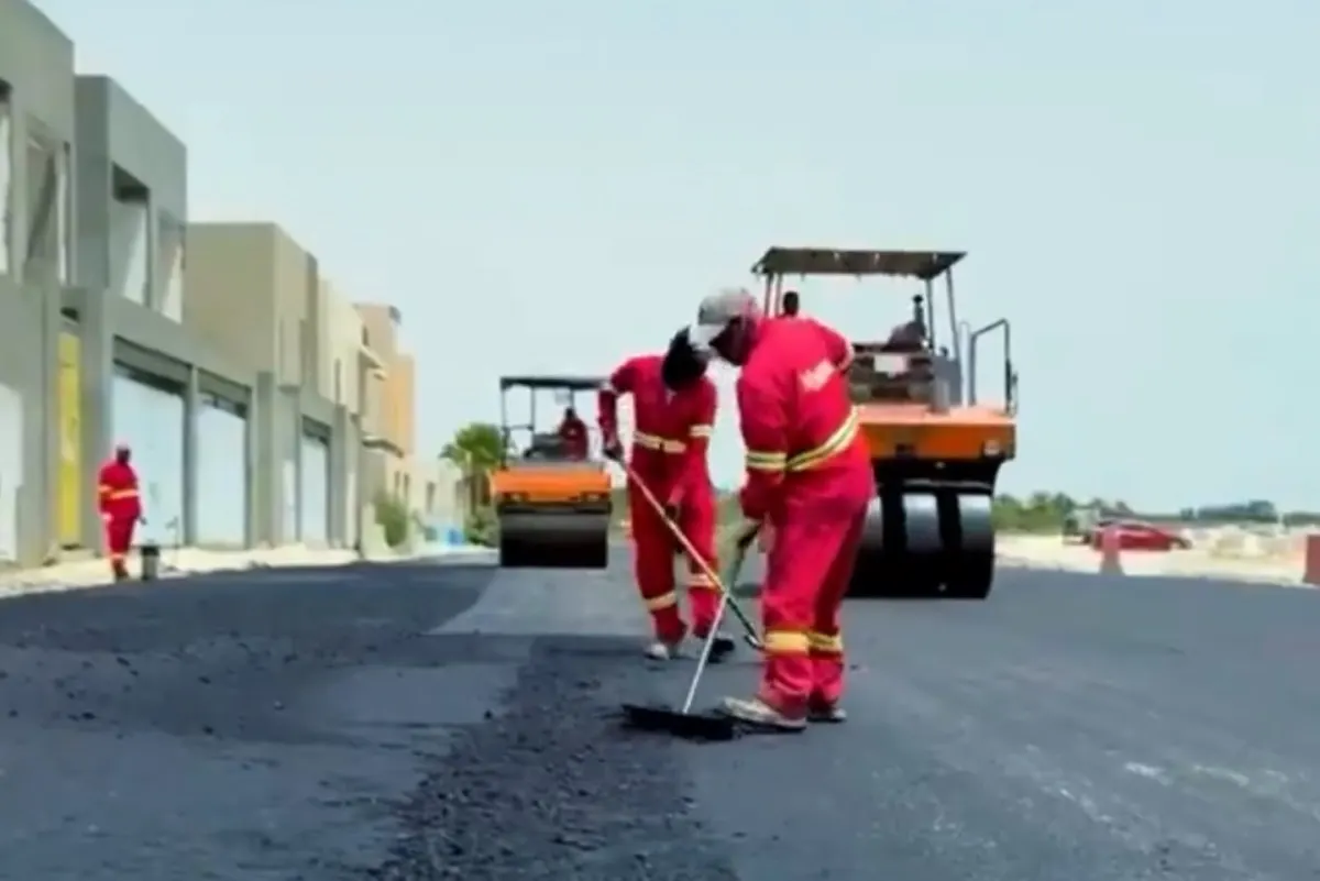 بطول 1275 متراً.. تطوير شارع السندس بصفوى