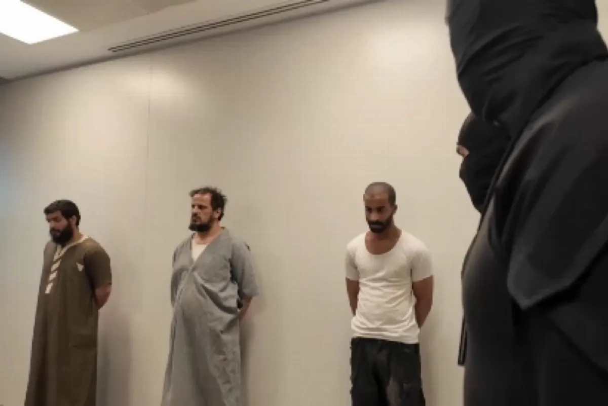 القبض على النزلاء الهاربين في الكويت.. وضبط سلاحين ناريين بحوزتهم