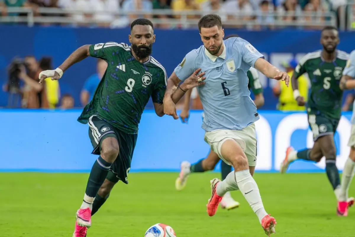 الأخضر يفرض التعادل على أوروغواي في افتتاح مشواره بكأس العالم