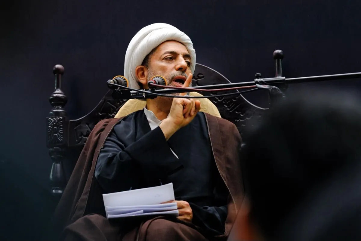 الشيخ العوامي يحذر: عقدة «الدونية» تقتل الإبداع وتهمش النتاج العلمي