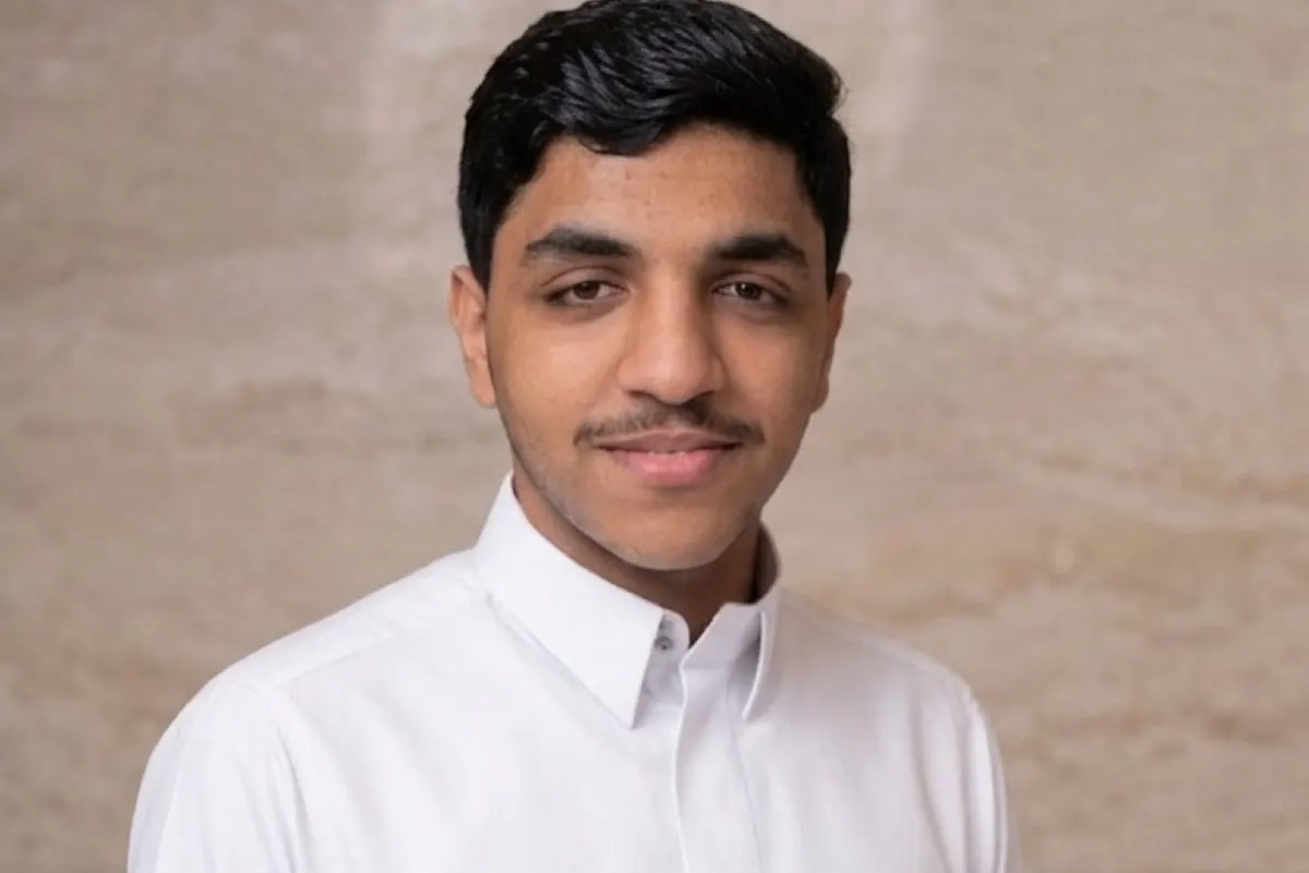 الساعة 4 عصراً.. موعد تشييع جثمان الشهيد علي الأبيض من مقبرة تاروت