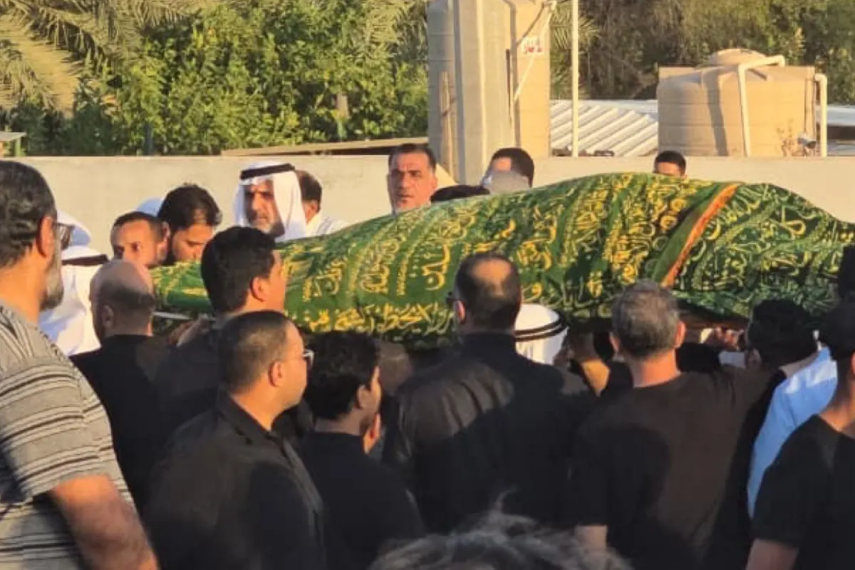 صور.. مواراة جثمان الشهيد موسى آل لاشط الثرى في الخويلدية
