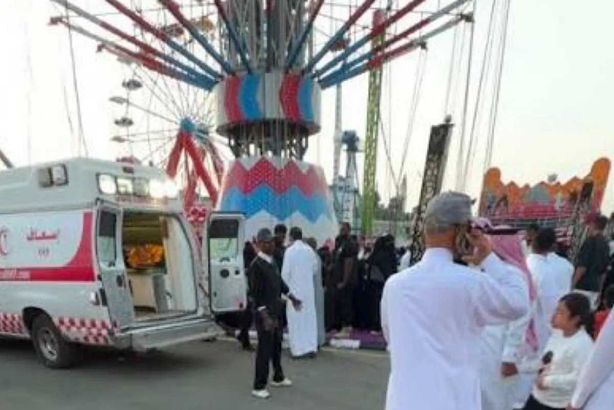 سقوط لعبة ترفيهية في مهرجان بأبها.. وتحقيقات لتحديد الأسباب