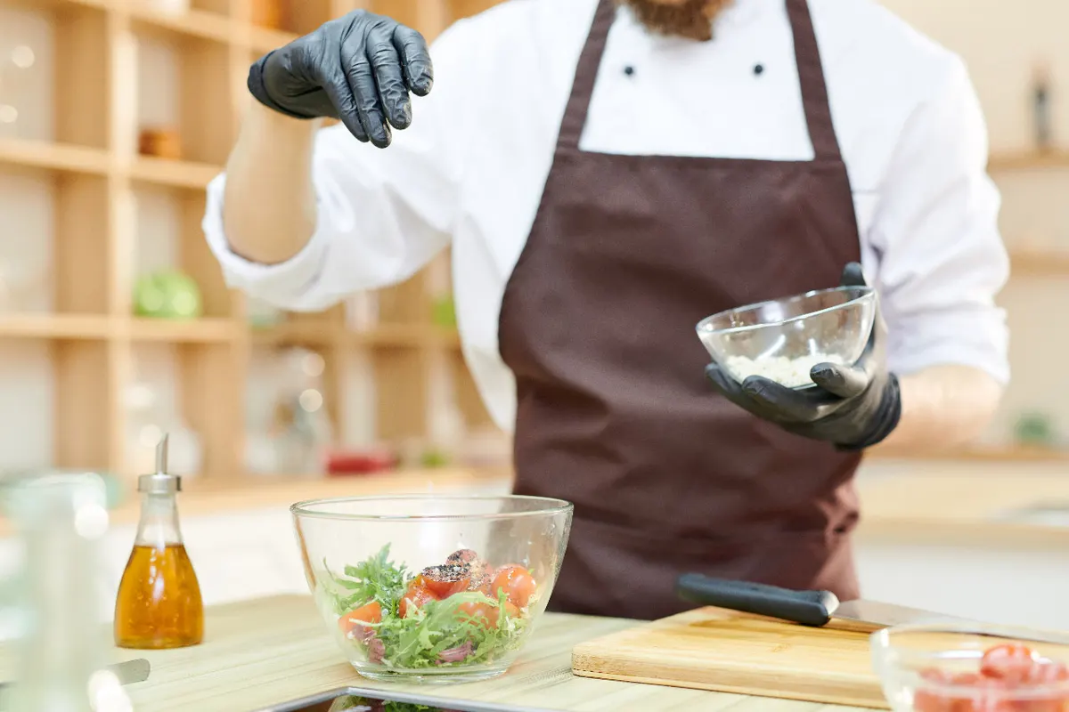 القطيف.. مطعم زهراء زاد يعلن عن فرصة وظيفية للجنسين