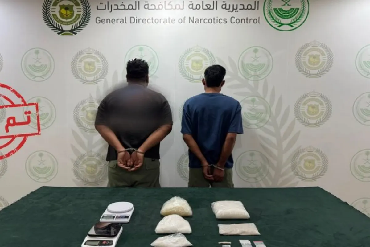 الإطاحة بمقيمين في الشرقية لترويجهما الهيروين و«الشبو» المخدر
