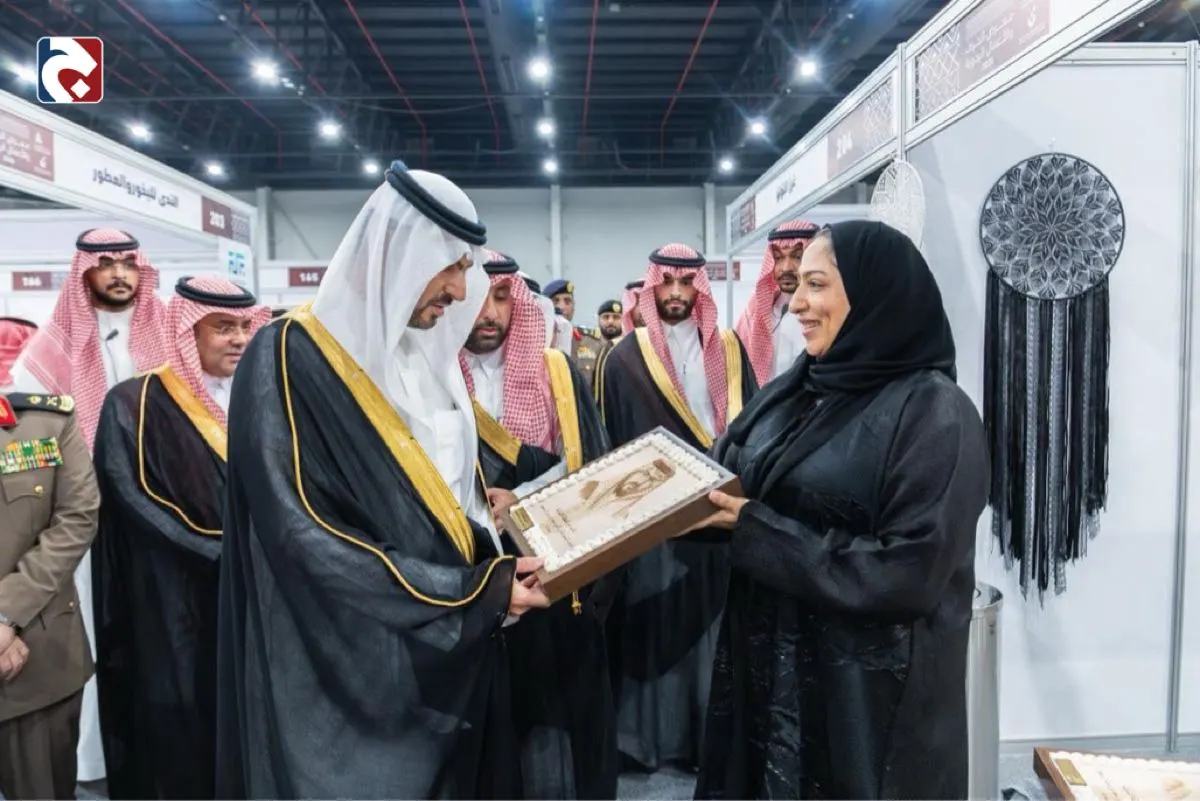 من شباك الصيد إلى جدران المنازل.. «أخضر» توظف عقد البحارة في أعمال فنية