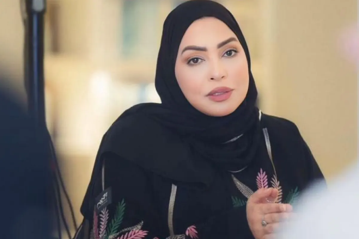 «الهوية السائلة» خلف الشاشات.. «الربابي» تحذر من إنهاك العقل والتبعية الرقمية