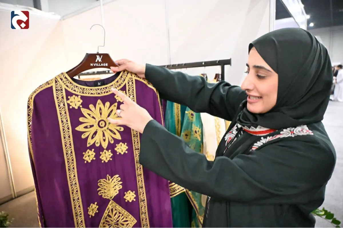 أزياء نداء النهاش بمعرض «صنعتي».. إرث عائلي يعانق الدراسة الأكاديمية