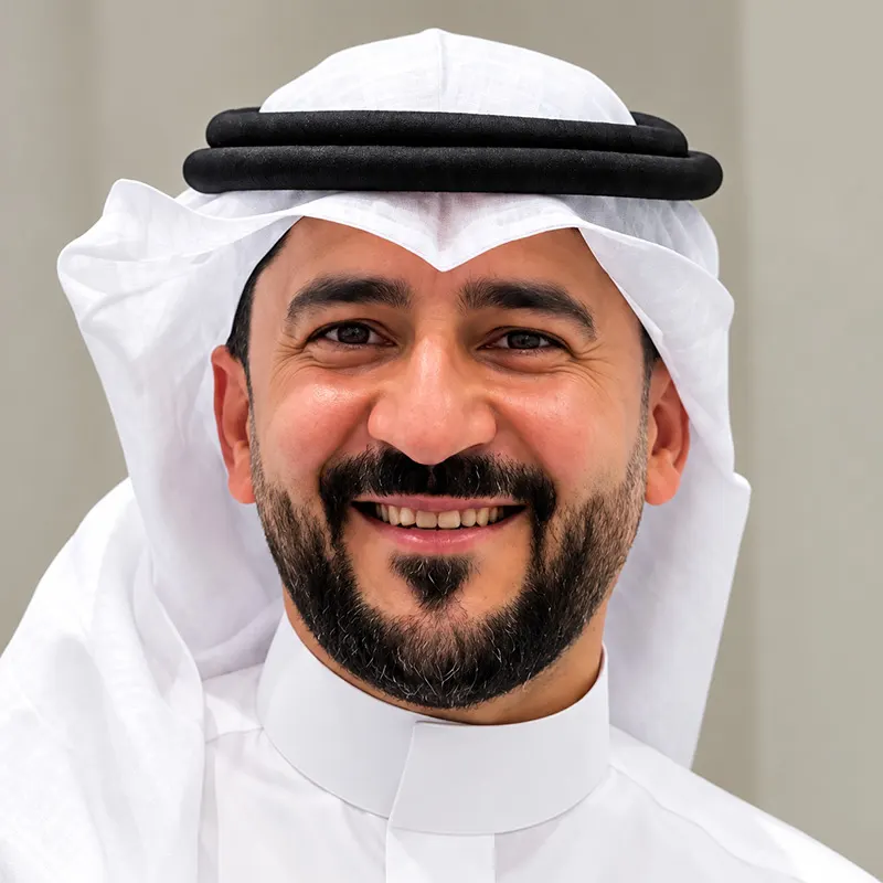 «كُل الدود قبل لا ياكلك»