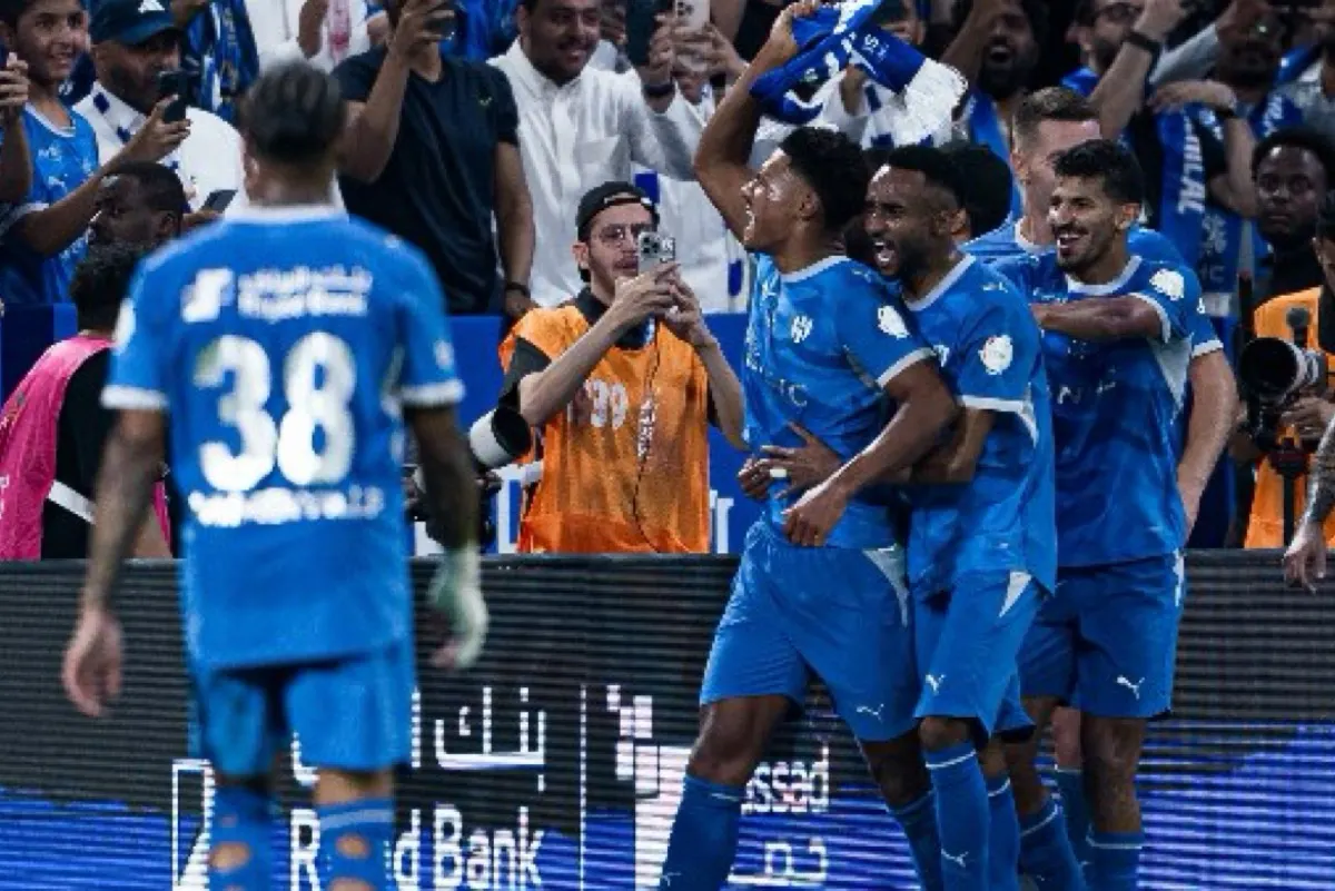 الهلال يواجه نيوم.. والخليج أمام الرياض في انطلاق الجولة السادسة من دوري روشن