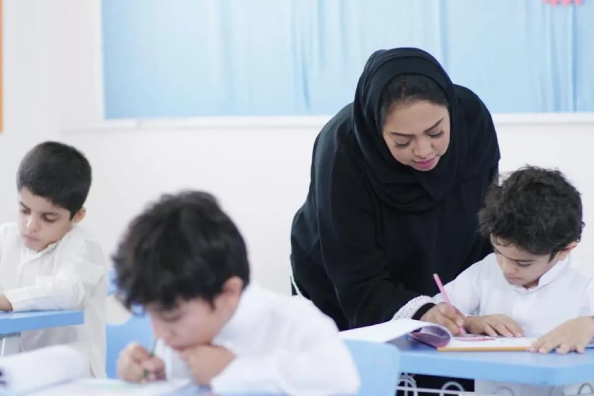 يقرأ بطلاقة ولا يعرف أسماء زملائه.. ماذا فعلت سنوات كورونا ببعض الطلاب؟