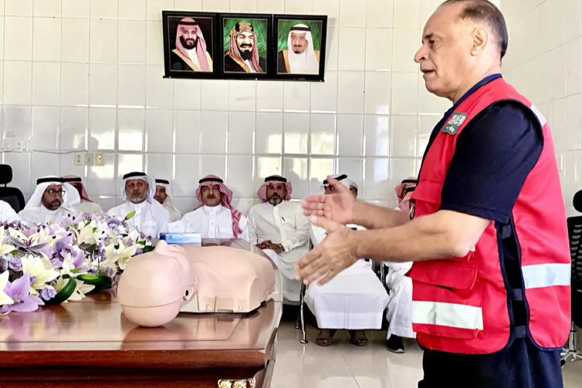 30 موظفاً بـ «بيئة القطيف» يتدربون على 4 مهارات إسعافية أساسية