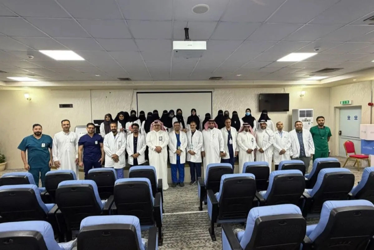 «مركزي القطيف» يحتفي بصنّاع الدواء وسلامة المرضى