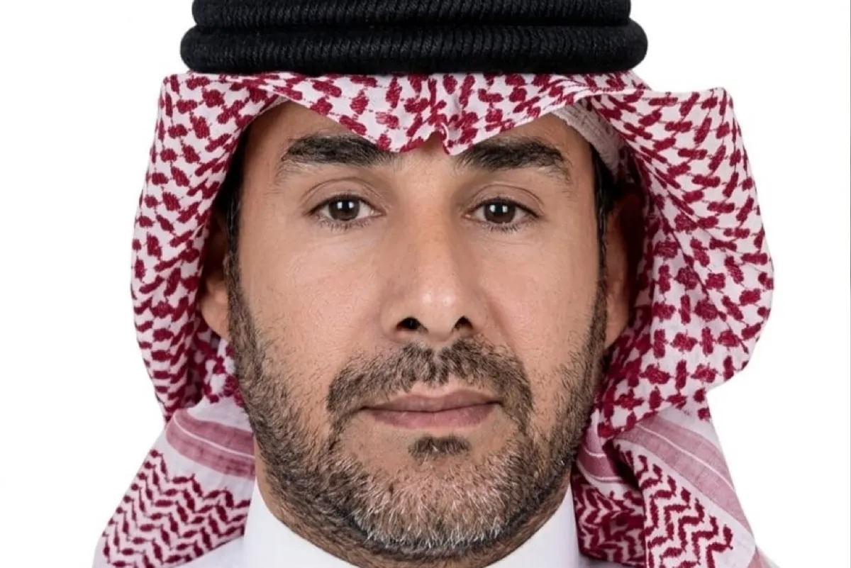 ”الشميمي“.. رحالة سعودي يعبر 13 دولة لتوزيع هدايا «رؤية 2030»