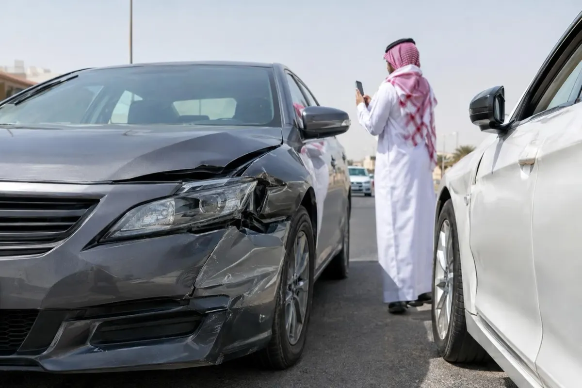 3 حالات نظامية تسمح لك بتحريك مركبتك من موقع الحادث المروري