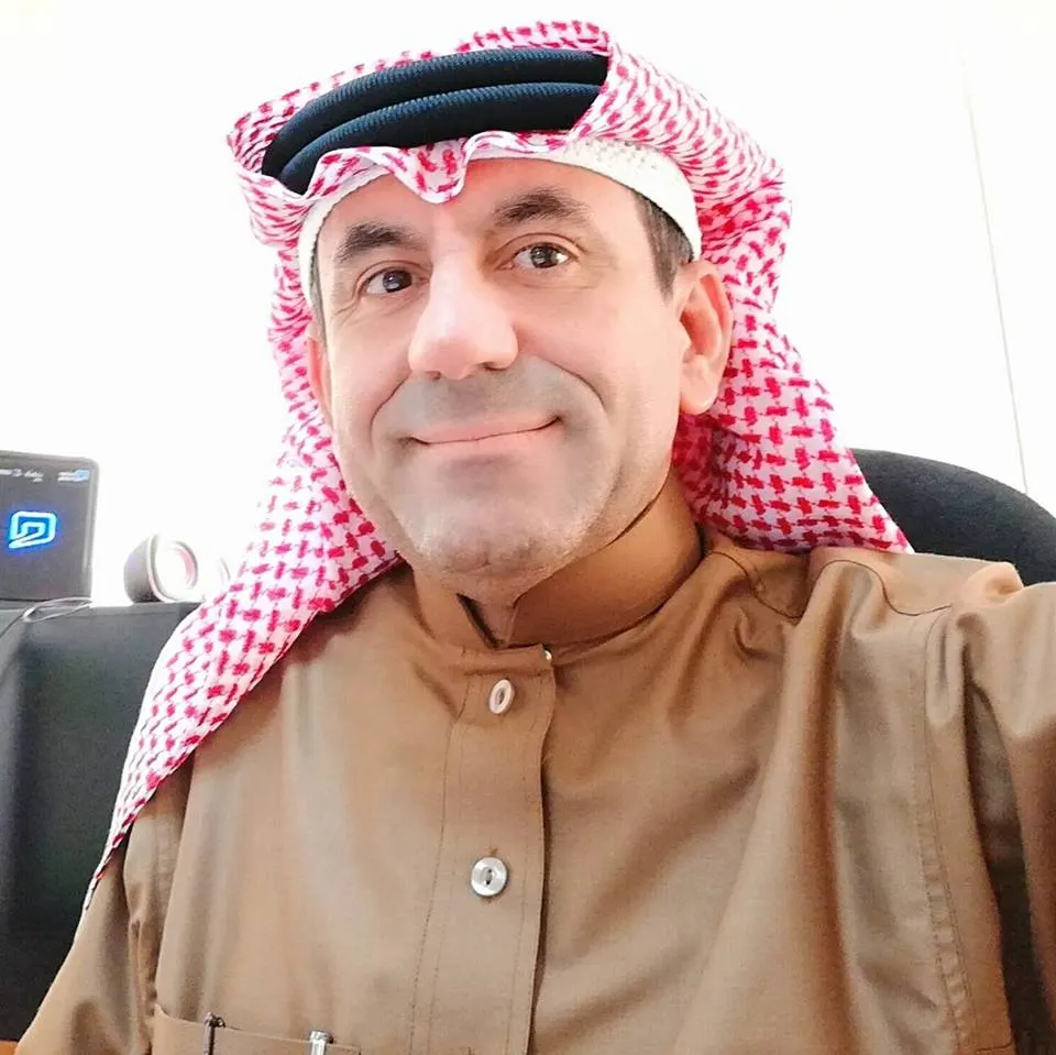 نصف قرن من التموجات..!
