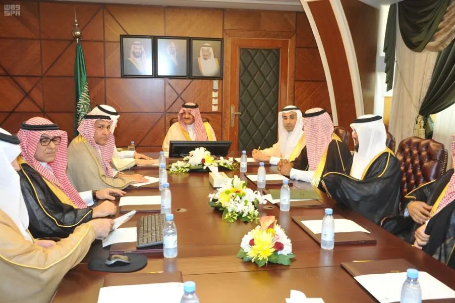 افتتح 47 مشروعاً مائياً وبيئاً بـ 1.1 مليار ريال أمير الشرقية يدشن مرفئي الزُّور والقطيف