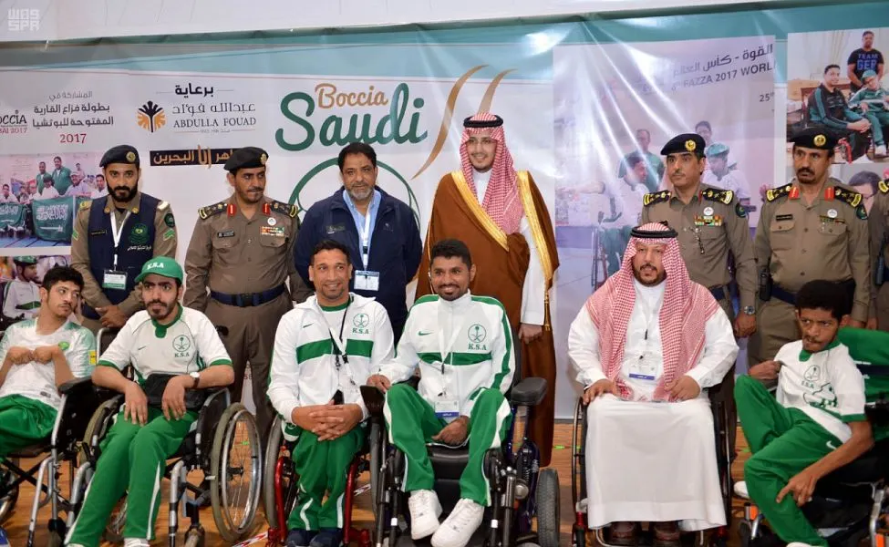 نائب أمير الشرقية يفتتح معرض الدفاع المدني 2018