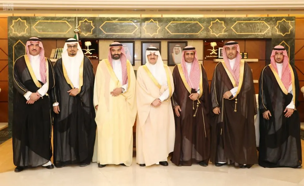 الأمير سعود بن نايف لوزير الإتصالات: أوصلو التقنية الذكية لكافة المستفيدين نشر خدمات الجيل الرابع في 300 قرية بالشرقية