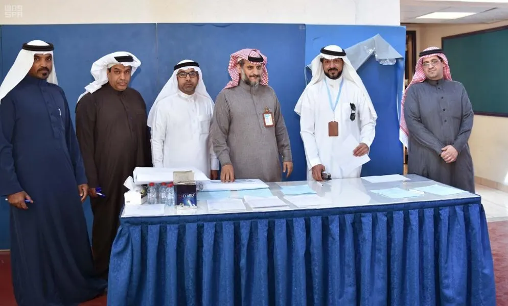391 متقدماً ومتقدمة للإشراف في مدارس القطيف