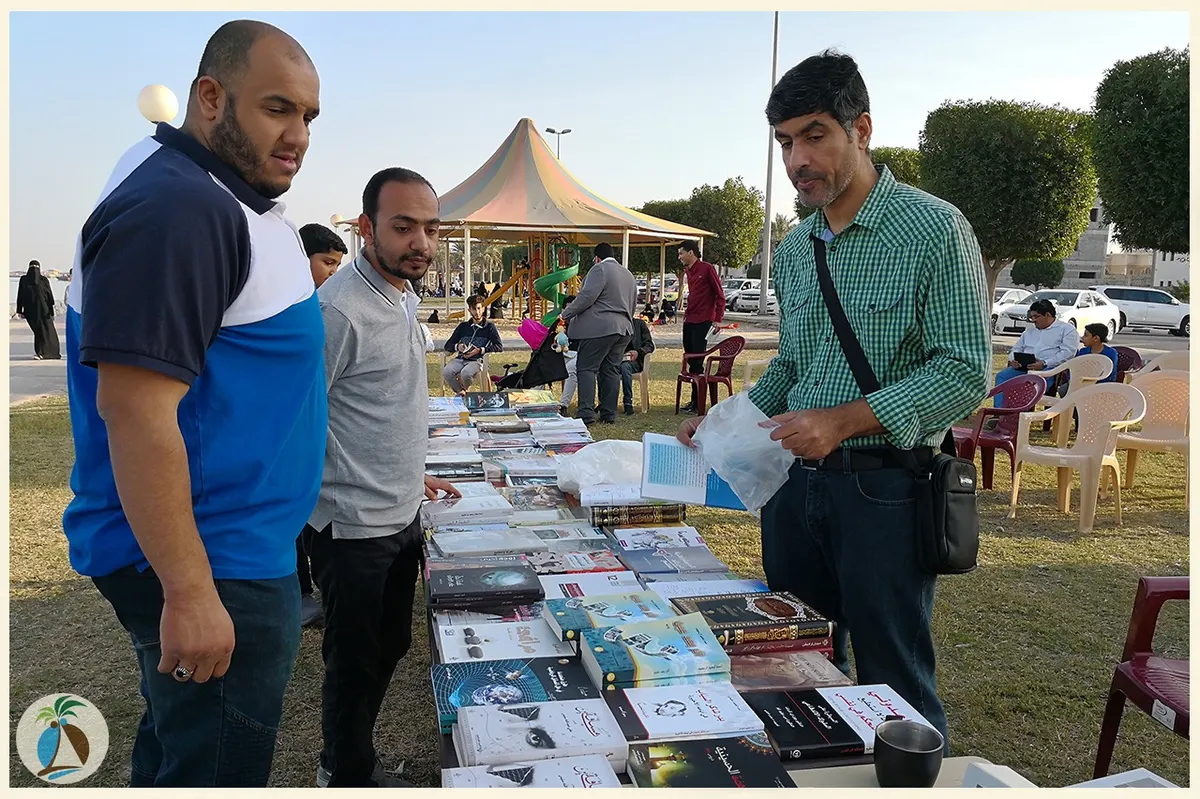 “بسطة” حمادة تعود إلى الكورنيش تحت إشراف المكتبة العامة