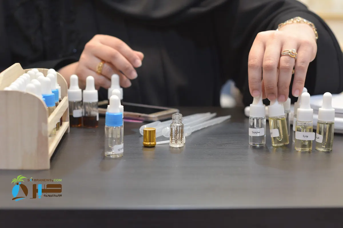 6 عطور قطيفية بإبداعات “هدى أروما”