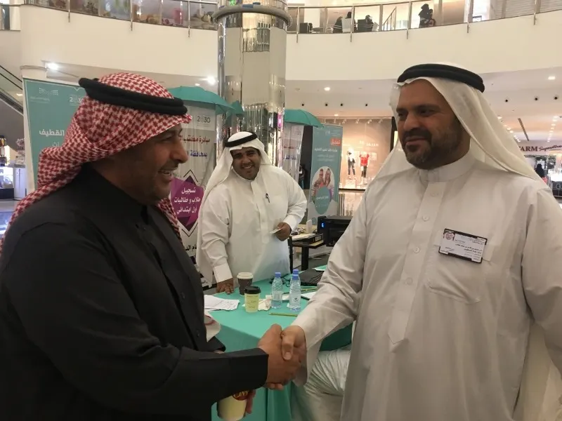 مدارس تكتفي.. وتوقُّف طلبات مستجدّين.. والعليّط يعِد بتسوية “المرحلة الثانية”