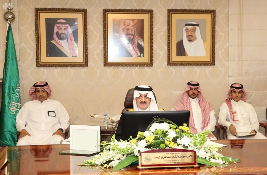 تكليف أمانة المنطقة بالإشراف على مشروع تحسين الصحة العامة واللياقة البدنية مجلس الشرقية: تعميد محافظي المحافظات بمتابعة ترسية وتنفيذ المشاريع المعتمدة