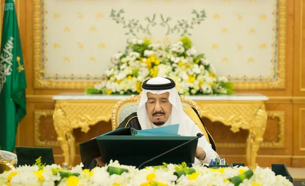 الملك في مجلس الوزراء: سنتصدى بحزم لأي محاولات عدائية تستهدف أمن البلاد