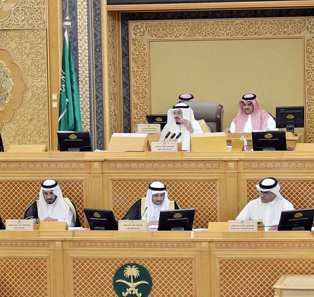 إنشاء مصانع لتدوير كؤوس زمزم البلاستيكية.. واستراتيجية وطنية لمكافحة الغش التجاري مجلس الشورى لوزارة التجارة: راقبوا جودة السلع الواردة في المنافذ