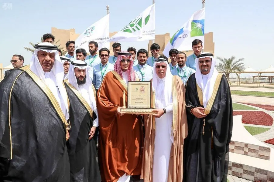 نائب أمير الشرقية يفتتح معهد إتقان