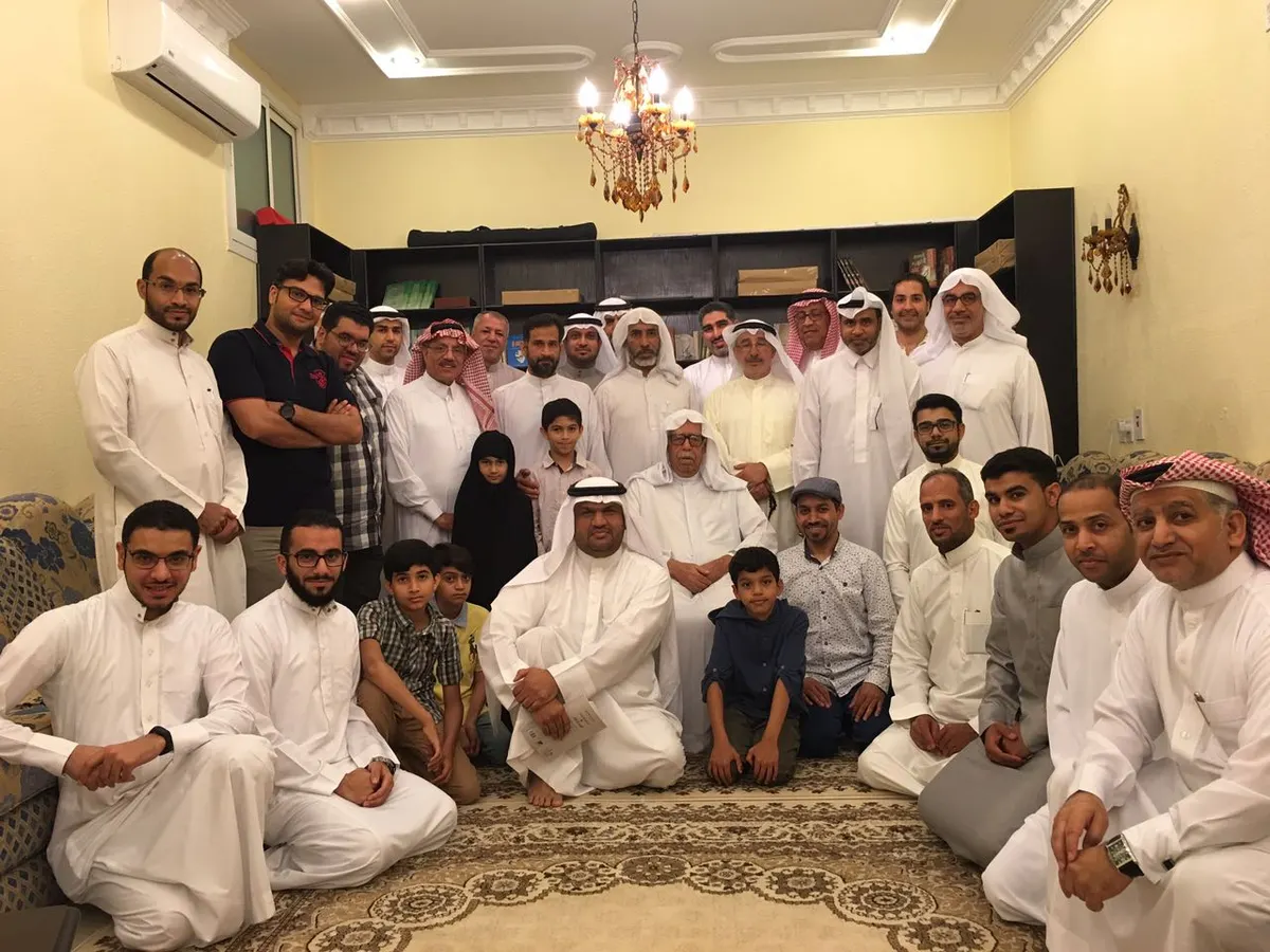 العوامي لحضور منتدى الكوثر: القطيف تعيش عصراً أدبياً.. ذهبياً