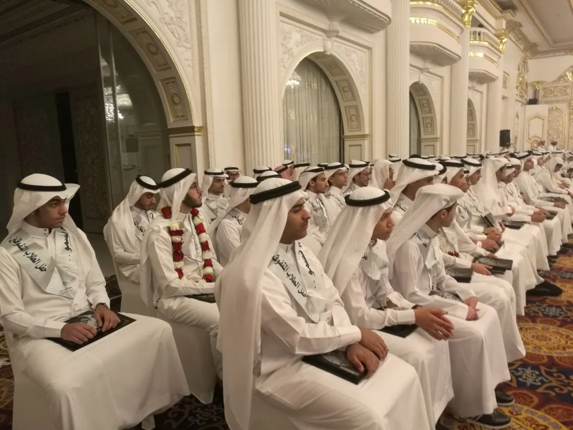 للمرة الرابعة.. الأمّهات يستحوذن على كلمة “أولياء الأمور” في تكريم متفوقي القطيف