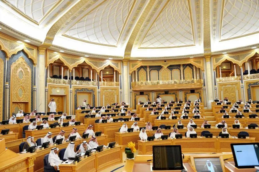 “الشورى” يطالب بإخضاع إجراءات تملك حقوق البث الحصرية لمباريات كرة القدم إلى أنظمة المنافسة العادلة