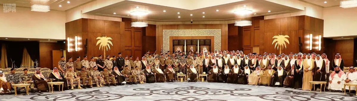 استقبل المشاركين في التنظيم والإعداد لمناسبتي زيارة خادم الحرمين الشريفين للمنطقة والقمة العربية الـ29 أمير الشرقية: “قمة القدس” لم تسجل أي حالة إخلال بالأمن أو حالات تستوجب التنويه