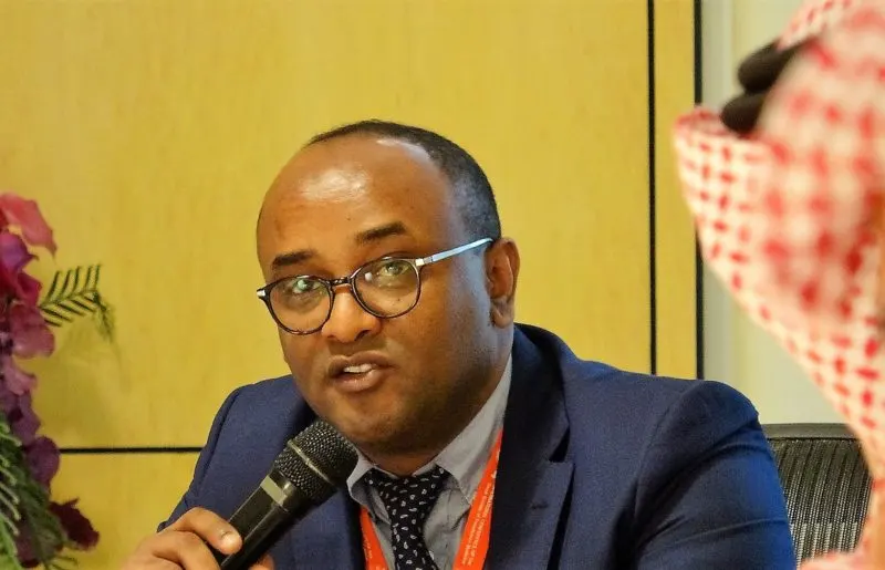 د. الغامدي: سباق مع الزمن للوصول إلى نسبة 100% في التبرّع الطوعي بحلول 2020 مندوب الصحة العالمية عبدالله يِتميغيتّا لـ “صُبرة”: 60% تفصل السعوديين عن الغرب في التبرع بالدم