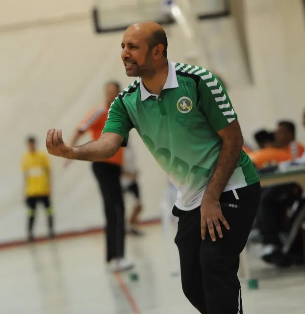 منعم هلال صائد البطولات يكسر عقدة النخبة عند خليج سيهات
