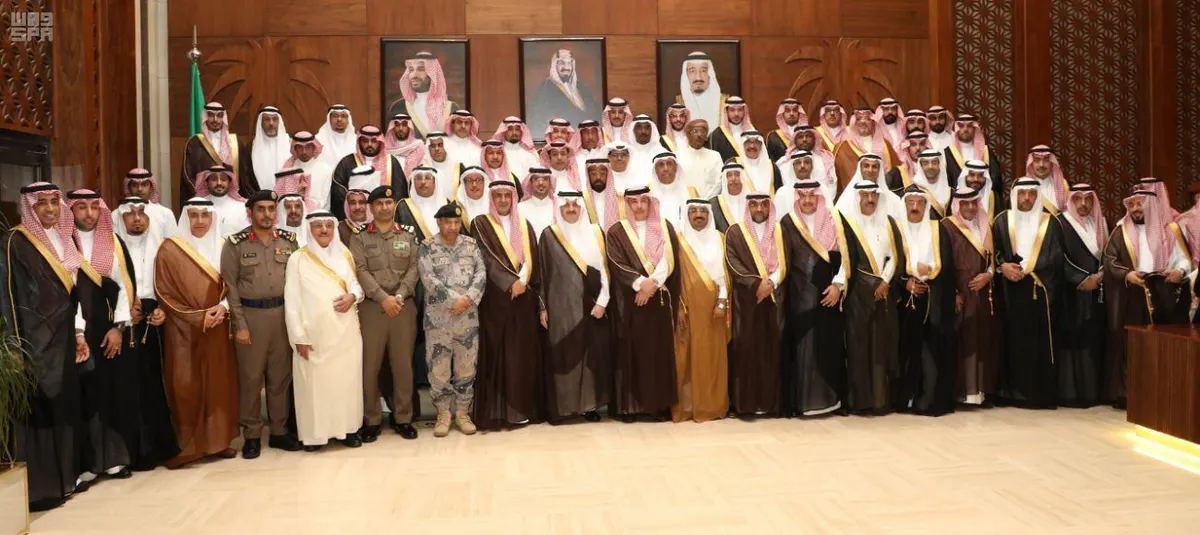 استقبل القائمين على تنظيم مهرجان الساحل الشرقي وهنأهم على نجاحه أمير الشرقية: لن يهضم حق أحد في أن يكون له متحف خاص به