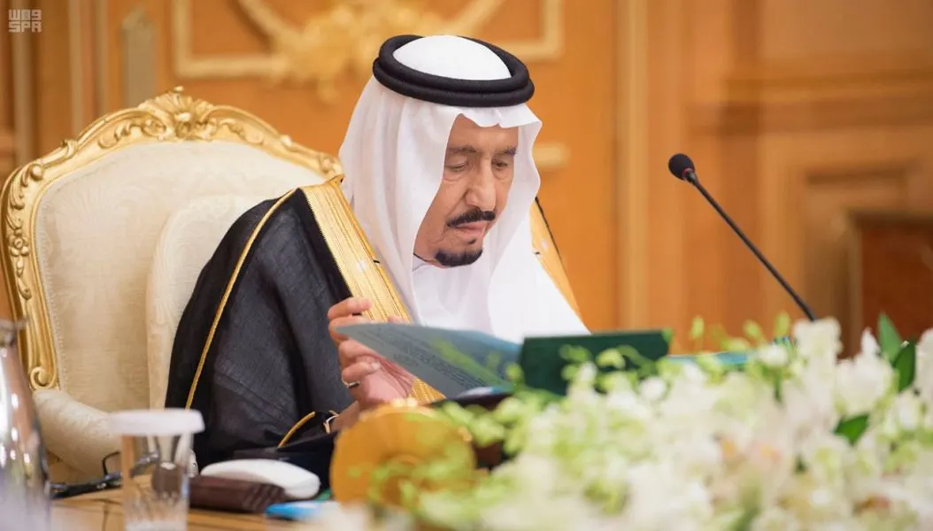 مجلس الوزراء: إيقاف النساء المخالفات مرورياً في رعاية الفتيات