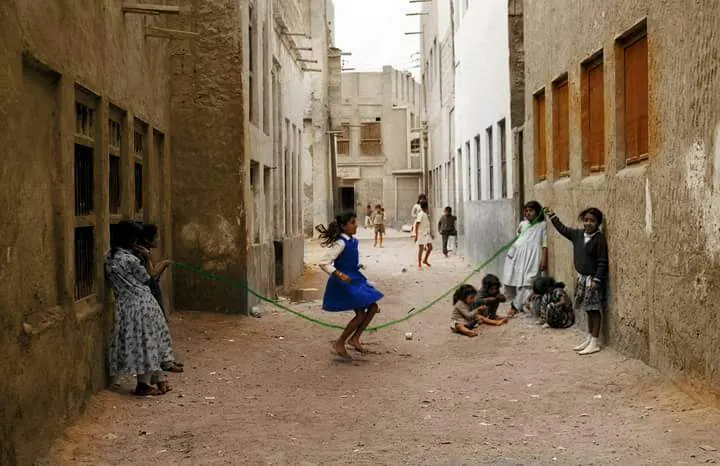 أثير السادة يعيد القوة إلى صور تاريخية بتلوينها