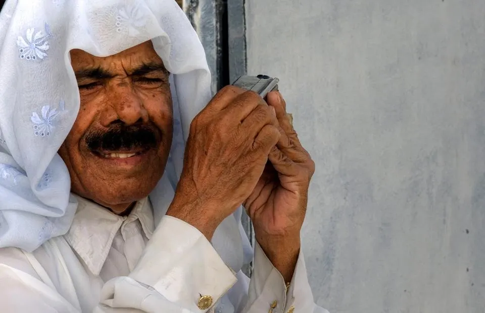 سلمان العجمي.. وحيداً على دكة الانتظار